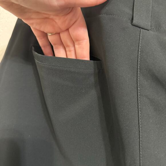 Nike Golf Dri-Fit Black Women’s Size 6 Shorts Athletic Knee Length Sportswear - Picture 7 of 7